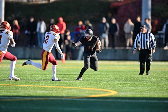 a Central Catholic Tualatin 6A Oregon football final November 22 2023 Leon Neuschwander 28